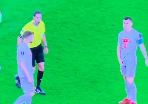 PROVOKATOR – GRANIT DŽAKA: Vezista u prepoznatljivom prostačkom maniru pokazivao međunožje srpskim igračima! (VIDEO)