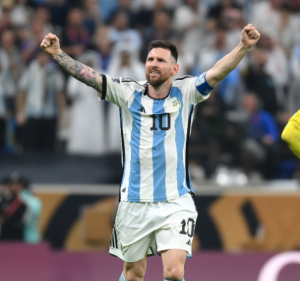 SPREMA SE NEŠTO VELIKO: Ronaldo otišao u Saudijsku Arabiju, a dan kasnije se pojavio Mesijev dres u timu iz te zemlje!