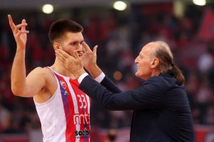 NOVI ZVEZDIN HEROJ IZ SENKE: Filip Petrušev zasijao u Grčkoj i oduševio navijače! (VIDEO)