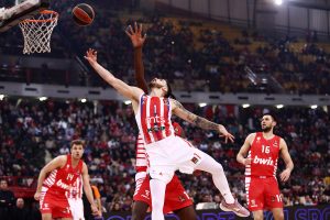 ZVEZDA PREŽIVELA DRAMU I PRIREDILA IZNENAĐENJE: Vildoza i Petrušev vodili do pobede u Atini! (FOTO)