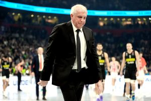 „OVO NAM SE DEŠAVA IZ MEČA U MEČ“: Obradović analizirao Partizanov poraz u neizvesnoj završnici!