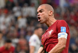 PORTUGAL SIGURAN NA POLUVREMENU: Pepe glavom duplirao prednost! (VIDEO)