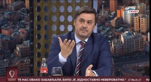 ‘KAD ODETE NA SP UZ STIHOVE NARODNE PEVAČICE, A TAMO VAS ZABAVLJA BAJA MALI KNINDŽA, ONDA..’: Završna reč Radeta Bogdanovića ostavila sve bez teksta! (VIDEO)