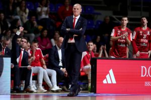 ZVEZDA JE NEPOBEDIVA SA DUŠKOM NA KLUPI: U svakom meču idemo na pobedu, bez obzira na ime rivala! (FOTO)