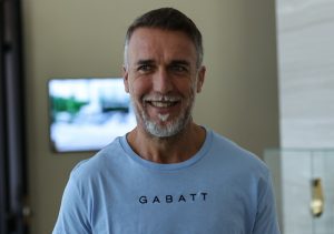 PROŠAO JE KROZ AGONIJU, PA SE VRATIO: Čuveni fudbaler molio lekare da mu odseku nogu, a sada ponovo trese mreže! (VIDEO)