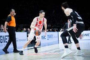 (POLUVREME) VIRTUS ‘PRESLIŠAVA’ ZVEZDU: Katastrofalno poluvreme izabranika Duška Ivanovića! (FOTO)