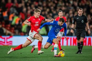 POSLE TOTENHEMA, KIKSNUO JOŠ JEDAN FAVORITU U PL: Čelsi nije uspeo da dođe do tri boda u „šumi“!