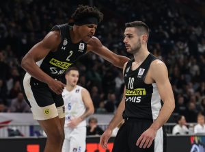 PAPAPETRU O RAZLOZIMA DOLASKA U PARTIZAN: „Uvek sam se družio sa Srbima – naše kulture su slične!“