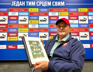 ORLOVI ZAPOČELI PRIPREME ZA MEČ PROTIV SAD: Selektor Stojković smatra da je ovo idealna prilika za igrače iz Superlige da pokažu koliko vrede! (VIDEO)