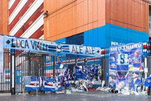 SAMPDORIJA SE OPRAŠTA OD LEGENDI: Detalj na dresu posvećen Mihajloviću i Vijaliju! (FOTO)