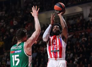 ZVEZDA STALA U ODBRANU HASANA MARTINA: „Zbog klikova se ugrožava bezbednost našeg igrača!“