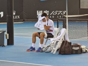 NAVIJAČI MOGU DA ODAHNU: Đoković se pojavio na treningu!