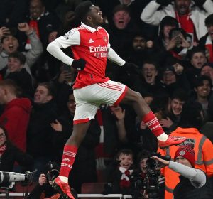 LUDNICA NA EMIREJTSU I 5 GOLOVA: Enketija u 90. minutu srušio Junajted! (VIDEO)