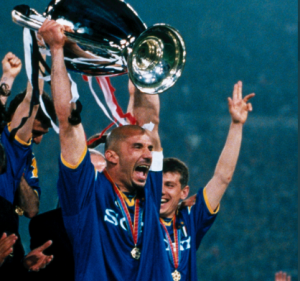 MIHINA SUPRUGA SE OPROSTILA OD VIJALIJA: Dirljiva fotografija slama srce! (FOTO)