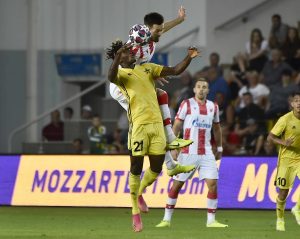 TRANSFER BOMBA U SRPSKOM FUDBALU: Velika ženja Crvene zvezde potpisala za Spartak!