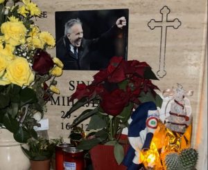 HVALA TI SINIŠA: HotSport u Rimu odao poslednju počast legedarnom Mihajloviću – Svi putevi ‘Večnog grada’ vode do njega! (VIDEO)