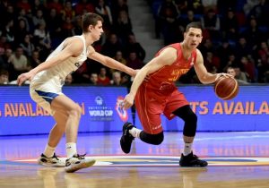 CRNA GORA SLAVI PLASMAN NA SVETSKO PRVENSTVO: Nikola Ivanović „dirigovao“, Česi ‘počišćeni’!