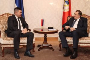 SVI BOKSERI POD JEDNOM ZASTAVOM: Dodik i Borovčanin o jačanju boksa dve bratske zemlje! (FOTO)