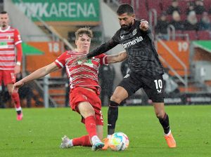 ŠOK ZA FARMACEUTE: Augzburg minimalcem savladao Bajer iz Leverkuzena! (VIDEO)