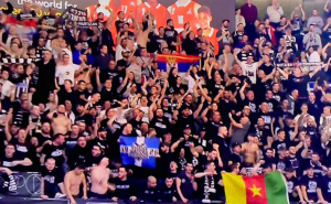 KAKVA SCENA U MINHENU: Bizaran odgovor Grobara na prozivke Delija! (FOTO)