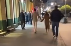 I ZBOG OVOGA JE NAJVEĆI IKAD: Novak sa suprugom Jelenom šetao ulicama Novog Sada, a onda je uradio nešto što je oduševilo sve! (VIDEO)