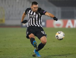 NIKAD EMOTIVNIJI LUTOVAC: ‘Dovoljno je onih koji nisu uz nas, zato je potrebno da svi koji volimo Partizan budemo oko njega!’