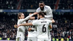 UŽASNE VESTI ZA REAL MADRID: Dvojac iz veznog reda neće moći da igra na Enfildu!
