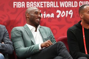 SUPRUGA POKOJNOG KOBIJA BRAJANTA POBEDILA NA SUDU: Za širenje slika sa mesta tragedije – 28.5 miliona dolara!