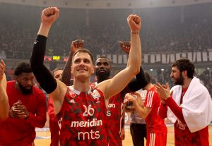 (REAKCIJE NAVIJAČA) DELIJE U DELIRIJUMU SLAVE PLASMAN U FINALE: ‘Ekskluzivno, Partizan napustio Kup Radivoja Koraća!’ (FOTO)