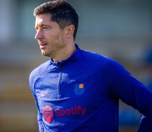 VELIKI HENDIKEP ZA BARSELONU: Levandovski propušta El klasiko, Ćavi ljut!