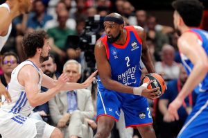 SINGLTON PROGOVORIO O POZIVU ZVEZDE: „Istina je – razgovarao sam sa svima iz kluba!“