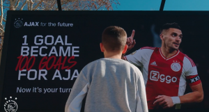 AJAKS PRIREDIO IZNENAĐENJE U BAČKOJ TOPOLI: Tadićevih 100 golova obeleženo na najlepši mogući način! (VIDEO)