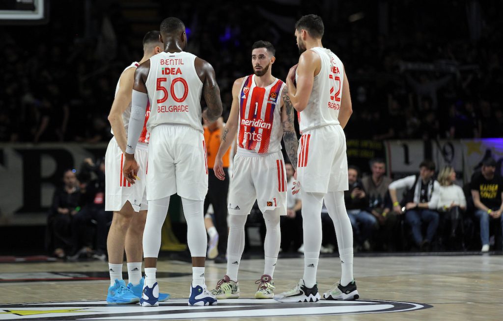 KONKURENCIJA ZA ZVEZDU? Makabi želi bivšeg košarkaša crveno-belih!