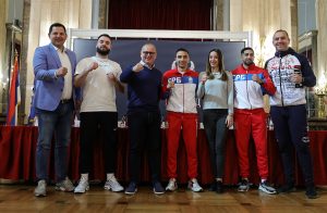 BOKS SPEKTAKL: U Pinkiju za 60. trofej „Beogradskog pobednika“!