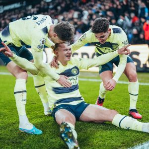 JEDNA GREŠKA SKUPO KOŠTALA KRISTAL PALAS: Haland sa bele tačke doneo zlata vrednu pobedu Mančester sitiju!