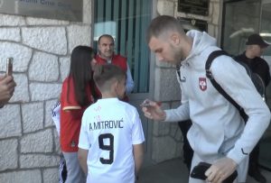 VEOMA RUŽNA I TOKSIČNA PORUKA CRNOGORACA: „Naša đeca od 11 godina dočekuju Srbe, šta nije u redu sa društvom“! (VIDEO)