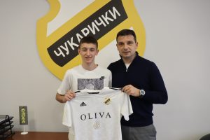 MLAĐI MATIJAŠEVIĆ POTPISAO PROFESIONALNI UGOVOR SA ČUKOM: „Pokušaću da budem bolji od oca!“ (FOTO)
