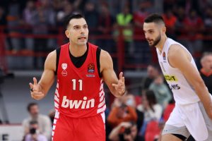 NIJE ZA ONE SA SLABIM SRCEM: Olimpijakos neverovatnim pogotkom u poslednjoj sekundi uspeo da vrati brejk! (VIDEO)