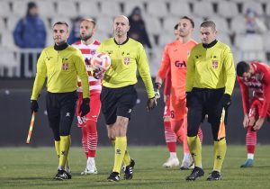 SUROVA REALNOST SPRSKOG FUDBALA: Superligaške sudije sedam kola bez plate!