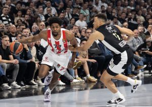 (POLUVREME) NAPADAČKA RAPSODIJA PARTIZANA: Dvocifrena prednost crno-belih, Olimpijakos ne može ništa da pogodi! (FOTO)