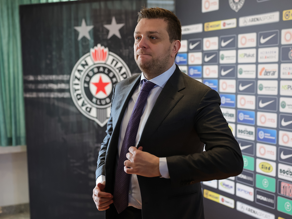 Miloš Vazura, FK Partizan