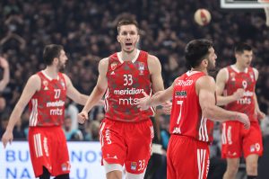 RAT SAOPŠTENJIMA TRAJE: Zvezda potvrdila da je podnela krivičnu prijavu protiv Lesora!