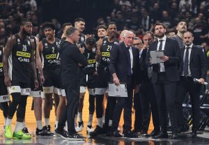 OBRADOVIĆ SE POSLE POBEDE U DERBIJU ODMAH OKRENUO EFESU: „Zaboravljamo sve, videli ste izjavu Atamana!“ (VIDEO)