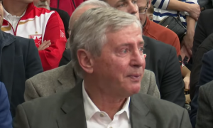 EMOTIVNE SCENE NA PROSLAVI ZVEZDINOG ROĐENDANA: Tokom govora Duleta Savića, Pižon nije mogao da sakrije suze! (VIDEO)