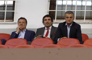 ZORANU MAMIĆU ZAPLENJEN SKUPOCENI MERCEDES: Policija preuzela vozilo vredno preko 130 hiljada evra!