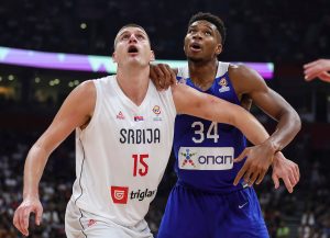 ISTORIJSKA NEPRAVDA NA DELU: Ništa od trećeg priznanja u nizu, Embid je MVP NBA lige! (FOTO)