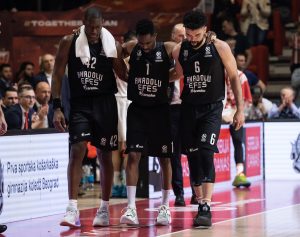 PARTIZANU ZNATNO OLAKŠAN POSAO U ISTANBULU: Efes bez trojice ključnih igrača dočekuje crno-bele!