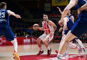 (POLUVREME) ZVEZDA U PREDNOSTI: Podgorički studenti se ne predaju za sada!