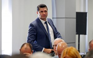 POLEDICA: ‘Džajić? Kucamo na vrata zaboravljenih asova! Vidić? Mladost, ugled i znanje!’