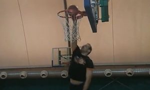 ZAKUCAVANJE ZA 45. ROĐENDAN: Igor Rakočević je i dalje u formi – godine su samo broj (VIDEO)